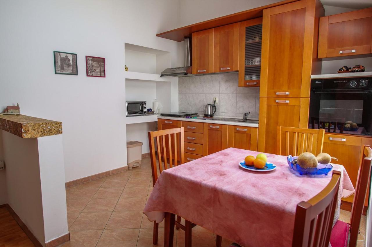 Amu Apartment Pula Exterior photo